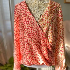 Honey Punch Deep Plunge Spring Blouse Size Small